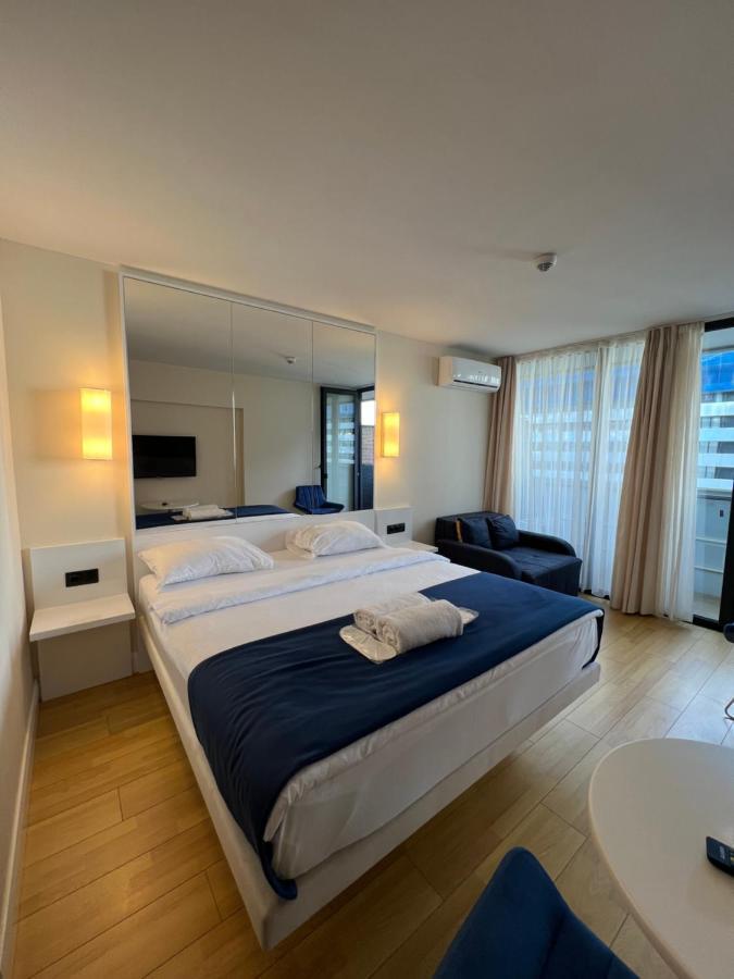 Orbi City Aparthotel Black Sea View Batumi Exterior foto
