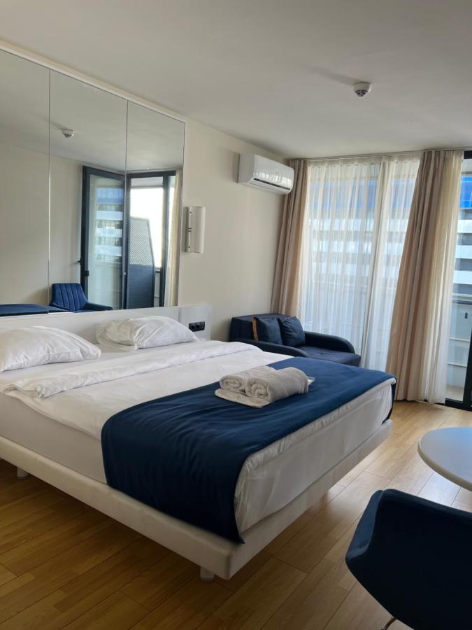 Orbi City Aparthotel Black Sea View Batumi Exterior foto