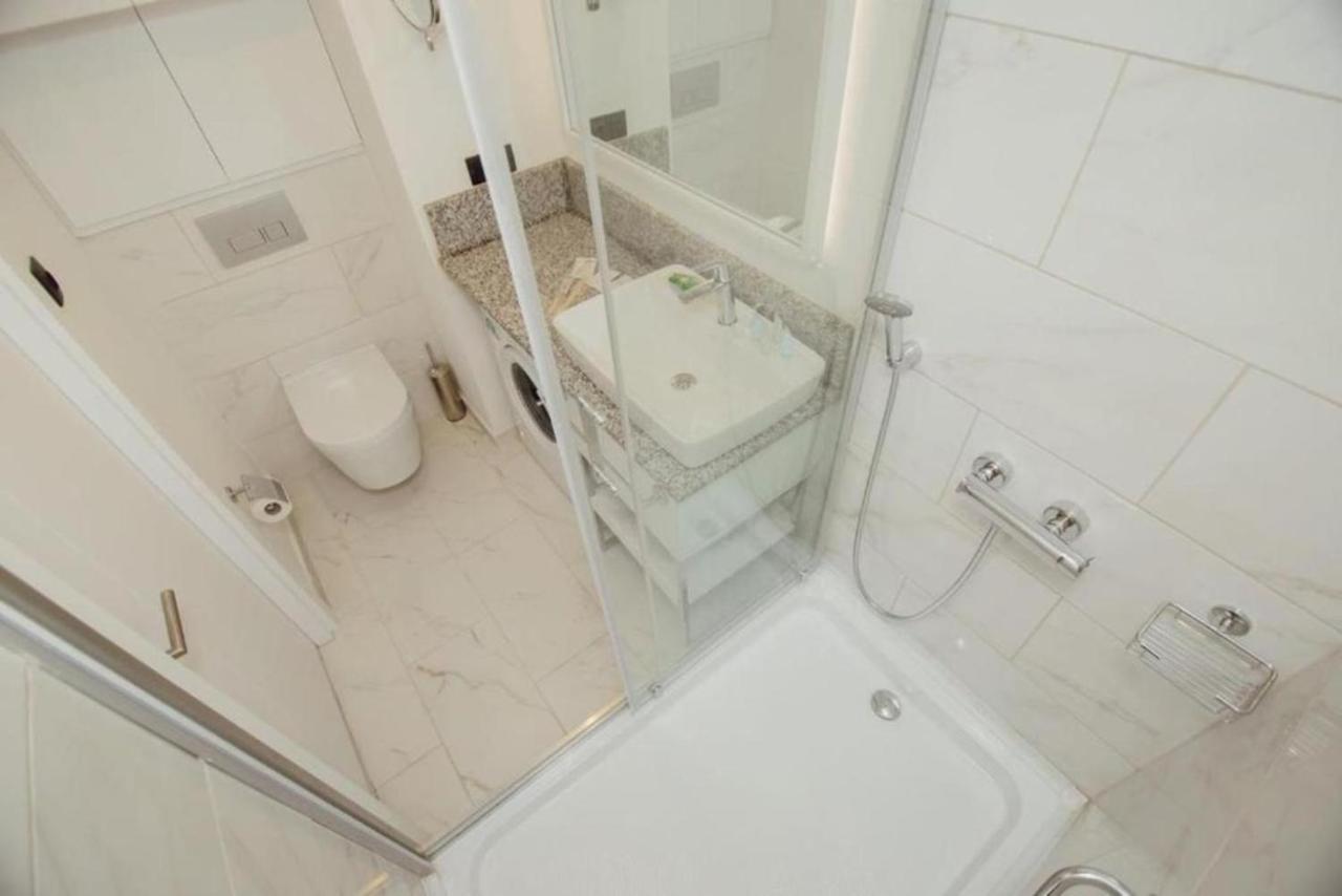 Orbi City Aparthotel Black Sea View Batumi Exterior foto