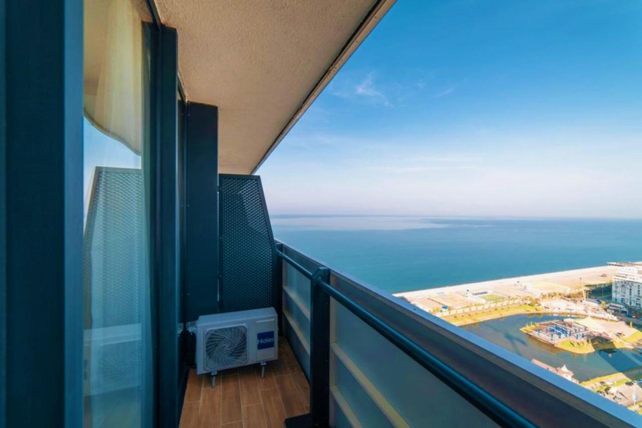 Orbi City Aparthotel Black Sea View Batumi Exterior foto